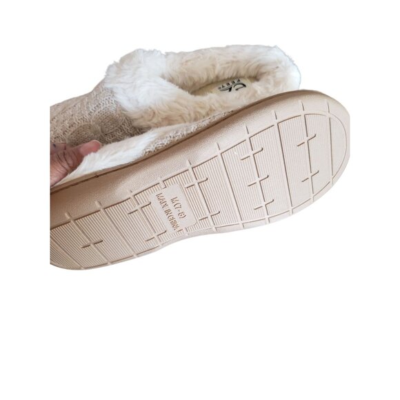 EZ Feet Cable Knit Faux Fur Lined Slippers Beige Size 7/8 - Picture 6 of 10
